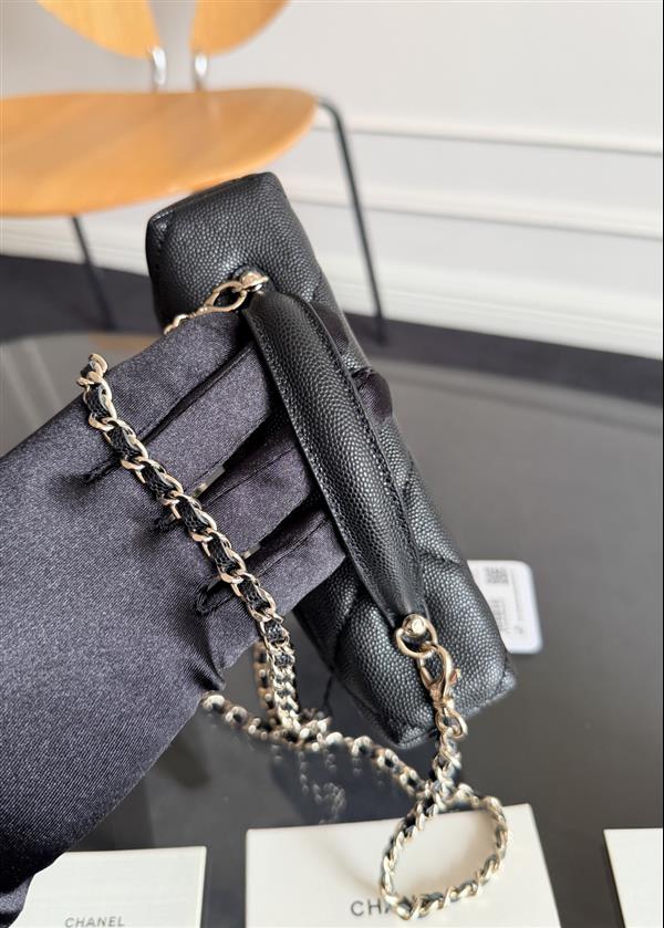 2026127214535942 560